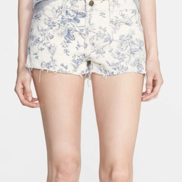 Wildfox Pants - Wildfox Lara mid rise cutoff toile Shorts Size 30